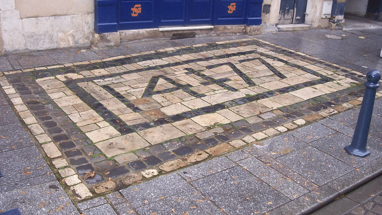 imgi_36_grand-rue-nancy-heillecourt
