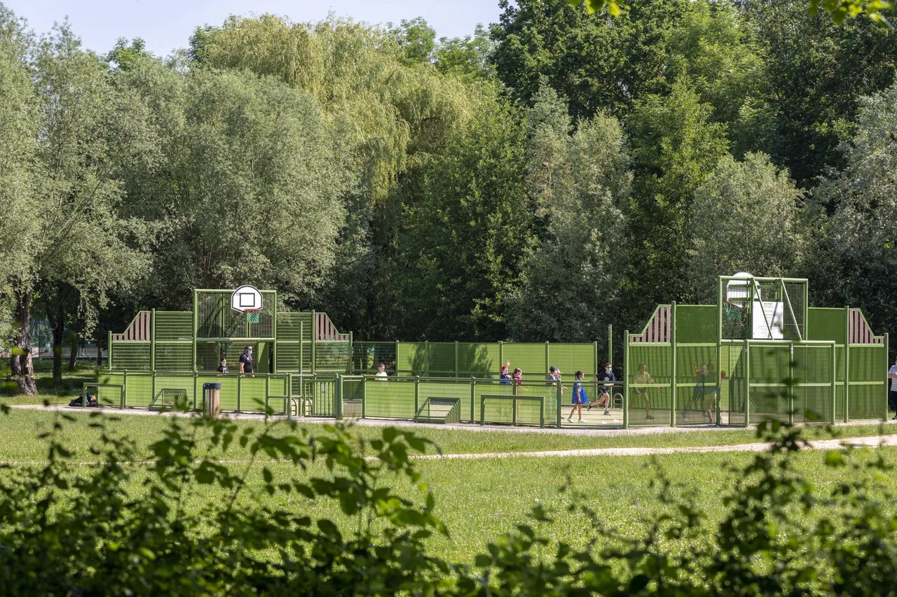 imgi_85_heillecourt-terrain-multisports-scaled